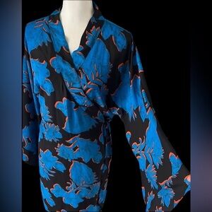 Chic Black Long Sleeve Dress with Blue Accents